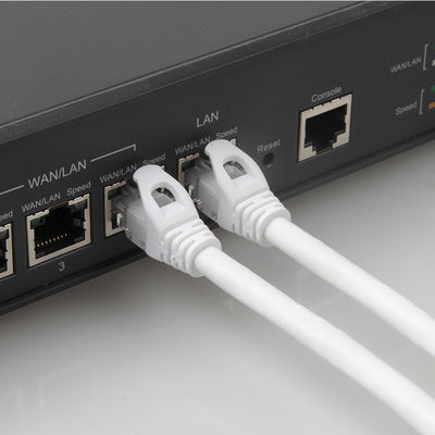 Kabel Patch UTP Cat6 Putih 24AWG 7 / 0.2 Jaket PVC LSZH Dengan Konektor RJ45